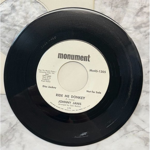 Johnny Janis Distant Drums / Ride Me Donkey 45 Country Promo Monument 1205 - Picture 6 of 6